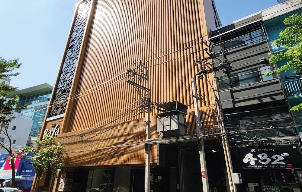 Hotel The Raya Surawong Bangkok Esterno foto